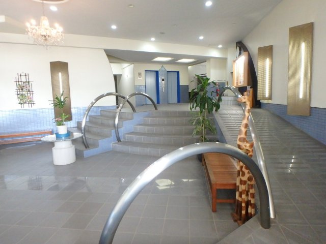 プルミエール入間シティのエントランス