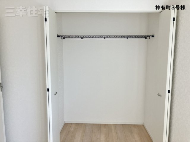碧南市神有町の収納|洋室の収納