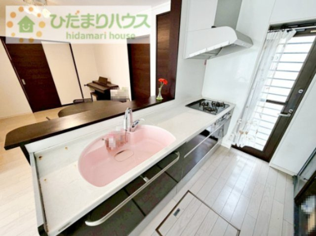 【キッチン】 | つくばみらい市陽光台2丁目　中古戸建 | シンクが広いので洗い物もしやすいです(^_-)-☆