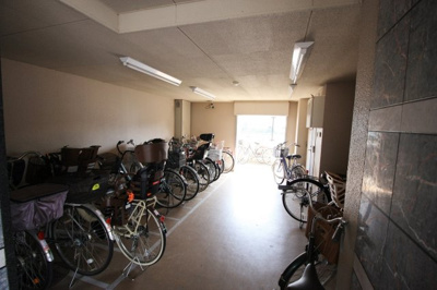 【駐輪場】 | フォルクローレ草津東