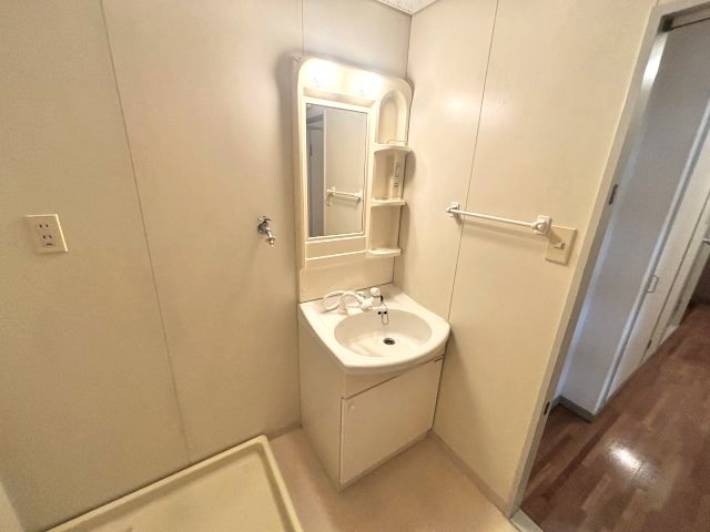 ハイム屋敷本　の独立洗面台