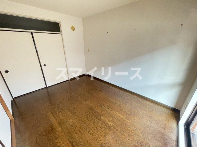 マーリーズホームの洋室