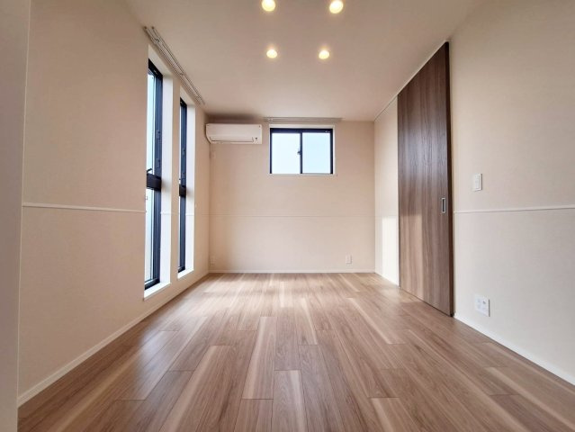 Ｙ’ｓ　Ｆ　Ｒｅｓｉｄｅｎｃｅ　Ⅱの居間・リビング