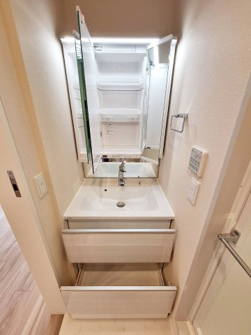 Ｙ’ｓ　Ｆ　Ｒｅｓｉｄｅｎｃｅ　Ⅱの洗面所