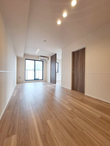 Ｙ’ｓ　Ｆ　Ｒｅｓｉｄｅｎｃｅ　Ⅱの居間・リビング