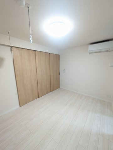 Ｄ-ｒｅｓｉｄｅｎｃｅ稲城の寝室
