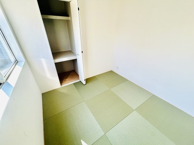 千葉市若葉区小倉町第１０の洋室|建築施工例