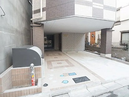 グレースコート南千住のエントランス
