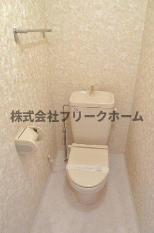武蔵野市中町２丁目の賃貸マンションのトイレ