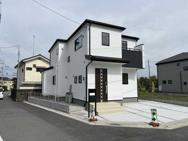 あきる野市伊奈　新築戸建全15棟の外観|角地につき開放感があります♪