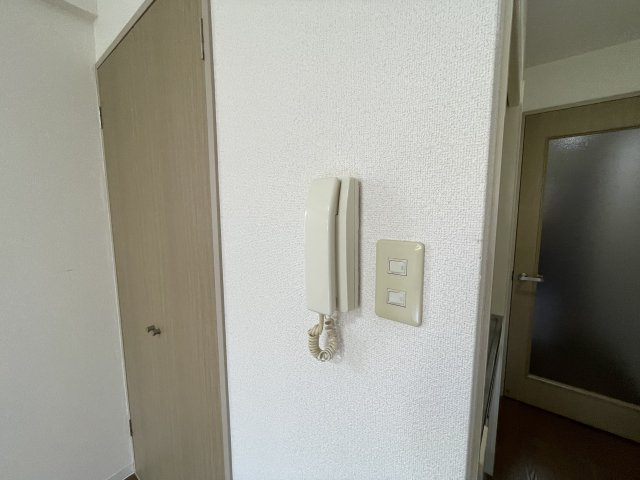 メゾンエビハラのセキュリティ|別号室参考写真です。