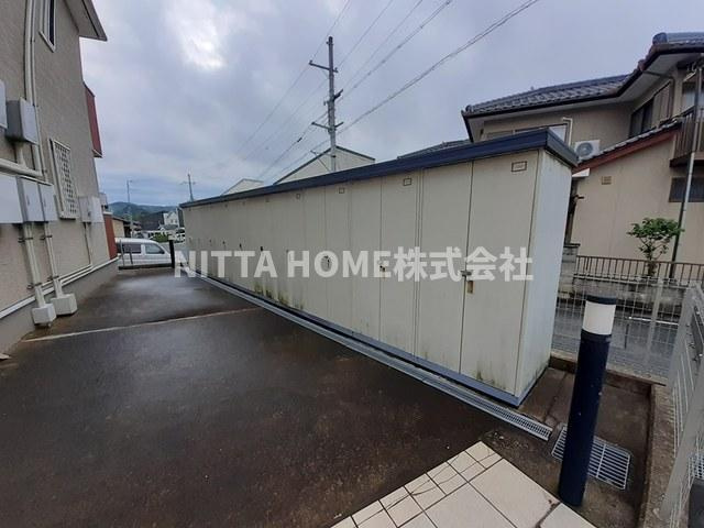福知山市字長田のアパートのその他共用部分|外部トランクあります★