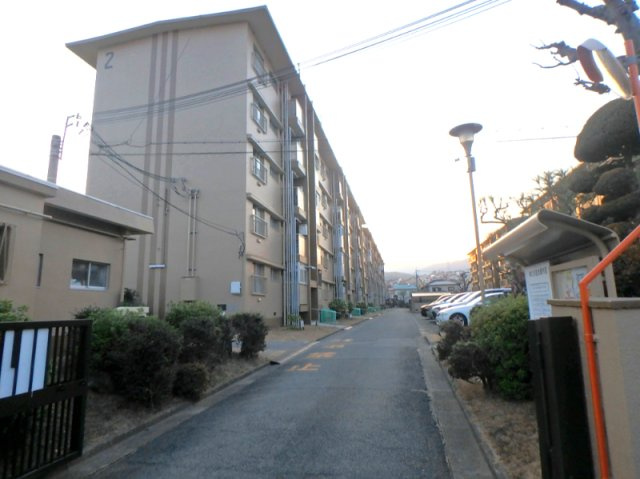東仁川団地四号棟