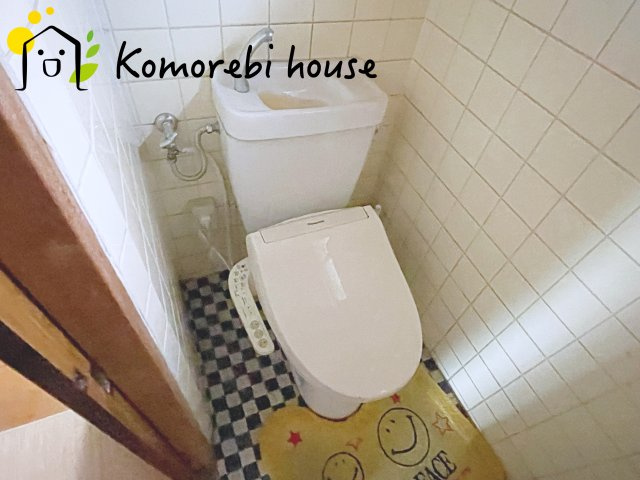 上尾市本町二丁目　中古一戸建てのトイレ|コンパクトで使いやすいトイレです