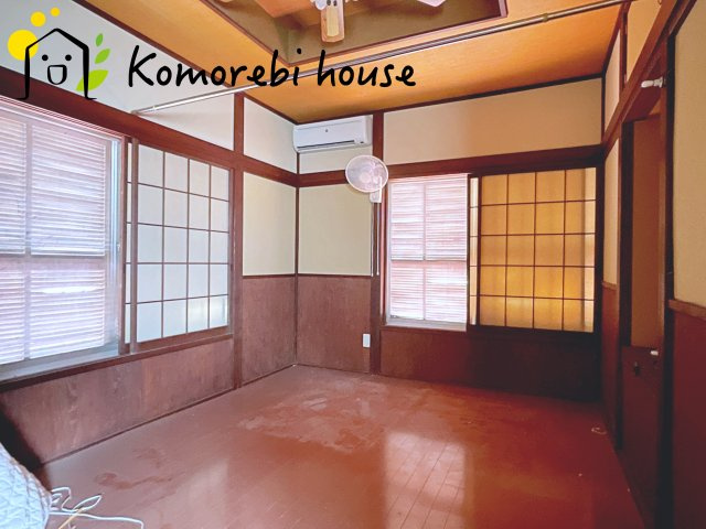 上尾市本町二丁目　中古一戸建ての寝室|広くて明るい寝室