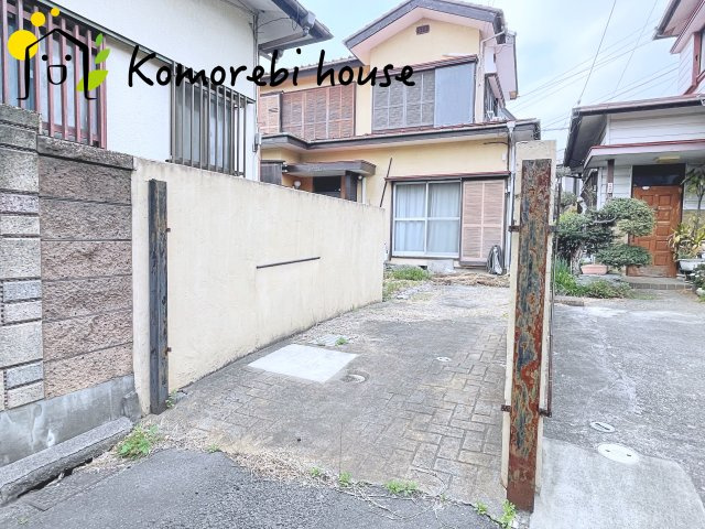 上尾市本町二丁目　中古一戸建ての駐車場|駐車場があるので、車を買う予定の方も安心です