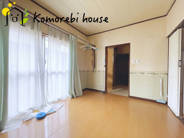上尾市本町二丁目　中古一戸建ての居間・リビング|ゆったりとしたリビングです