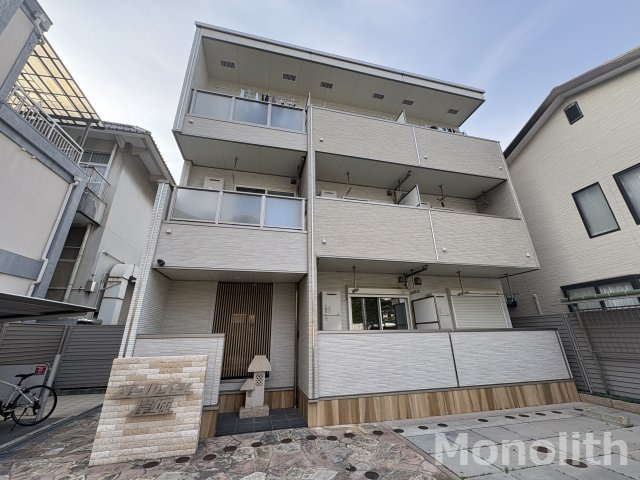 ゴールイン岸城の外観