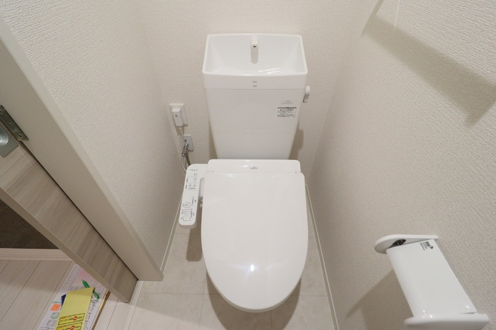 D-Invest栄町のトイレ