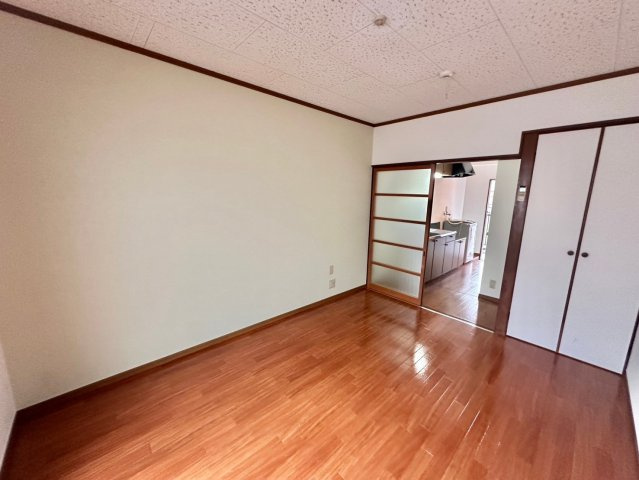 AIAI　1Kハイツの洋室