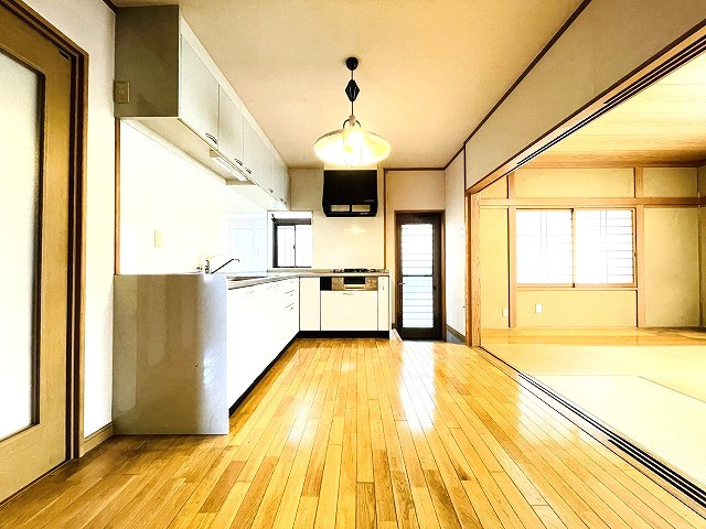 【居間・リビング】 | 筑紫野市原田8丁目　戸建て