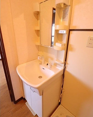 【洗面所】 | コスモハイツ柳瀬 | 現況を優先とします。