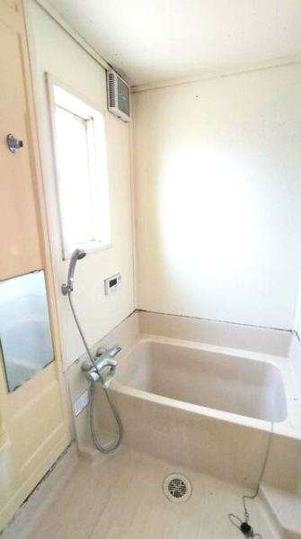 深谷市畠山　中古住宅の浴室