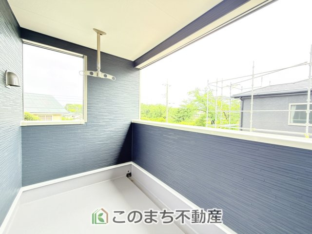 CRADLEGARDEN真岡市並木町第7のバルコニー|南向きの大型バルコニーは陽当り良好で、たっぷりのお洗濯物もよく乾きます！
さらにインナーバルコニーなので雨の日でも安心してお出かけできますね♪