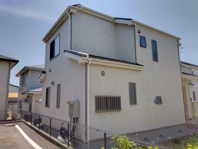 売中古戸建　三島市谷田の外観|南向きなので日当たり良好です。近くにスーパー・ドラッグストア・コンビニがあります。

