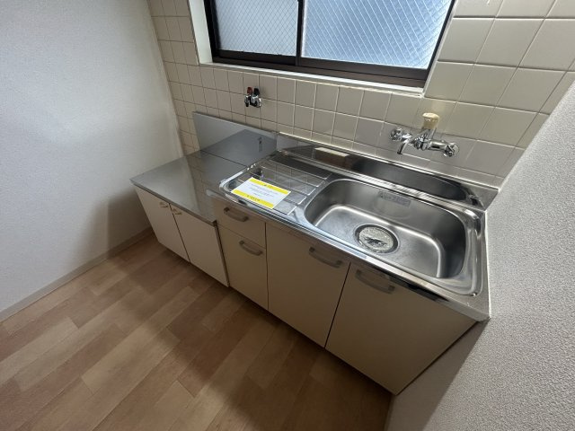 レジデンス三津屋のキッチン