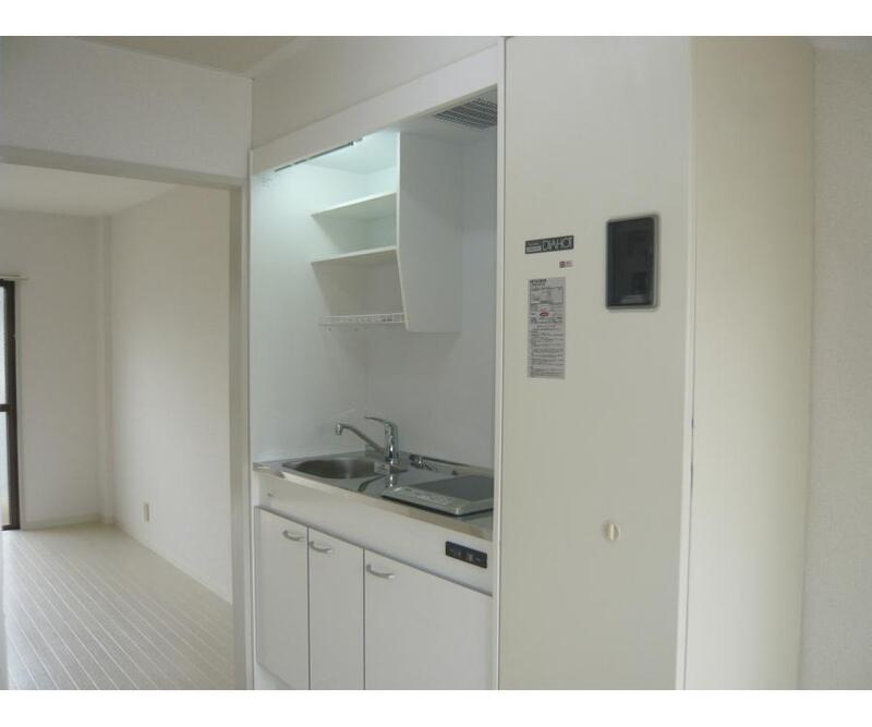明石市西明石西町２丁目の賃貸マンションのキッチン