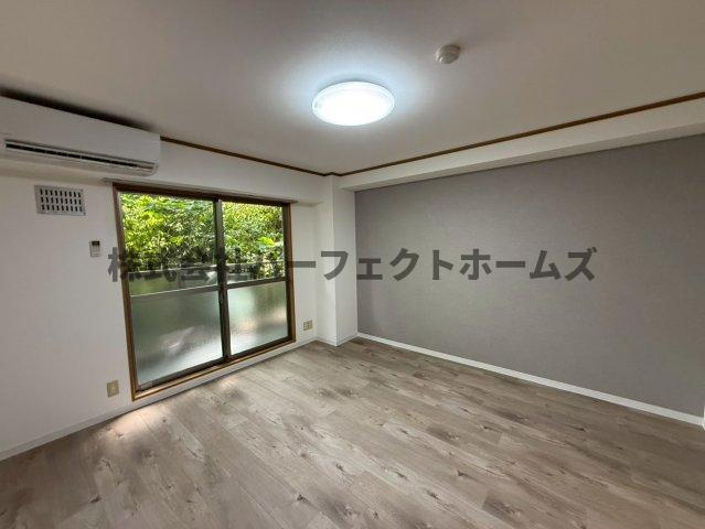 枚方グランドマンションの洋室|広々とした洋室です