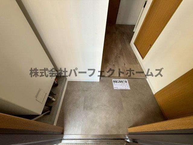 枚方グランドマンションの玄関|収納もある玄関です