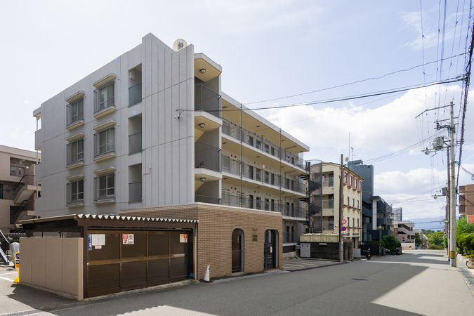 日商岩井第5緑地公園マンションの外観