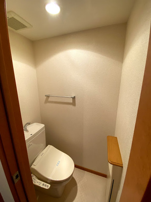 【トイレ】 | フローラ岡本 | 同タイプのお部屋です