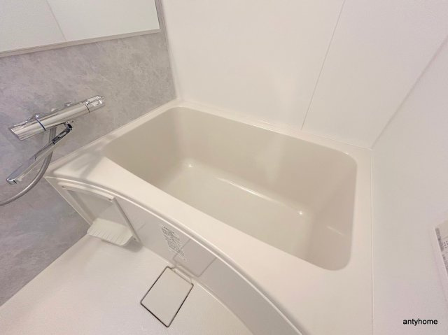 スプランディッド江坂III 仲介手数料無料の浴室