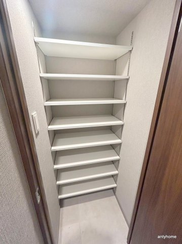 スプランディッド江坂III 仲介手数料無料の収納