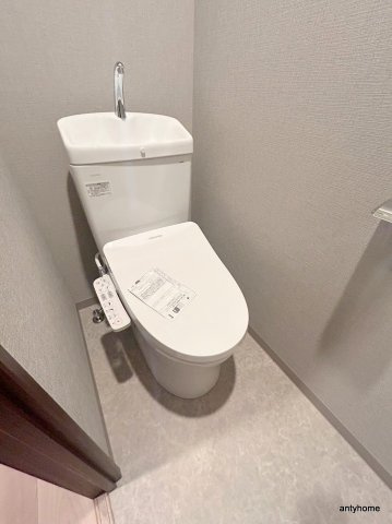 スプランディッド江坂III 仲介手数料無料のトイレ
