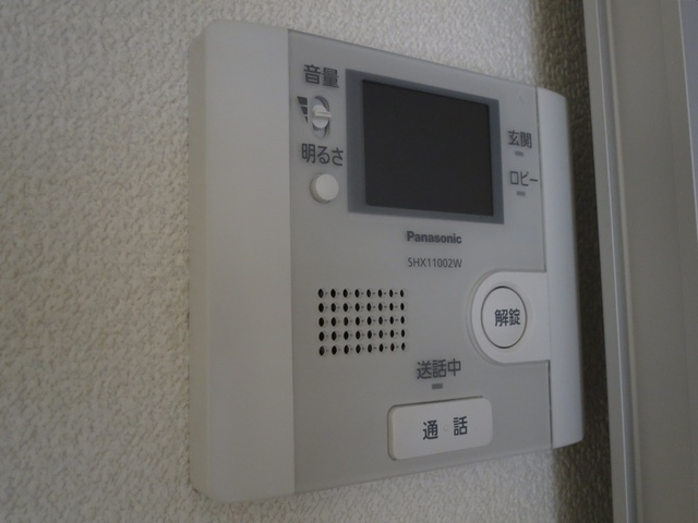 ソレーユのセキュリティ|お顔が確認できて安心のモニタ付きインターホン完備です♪