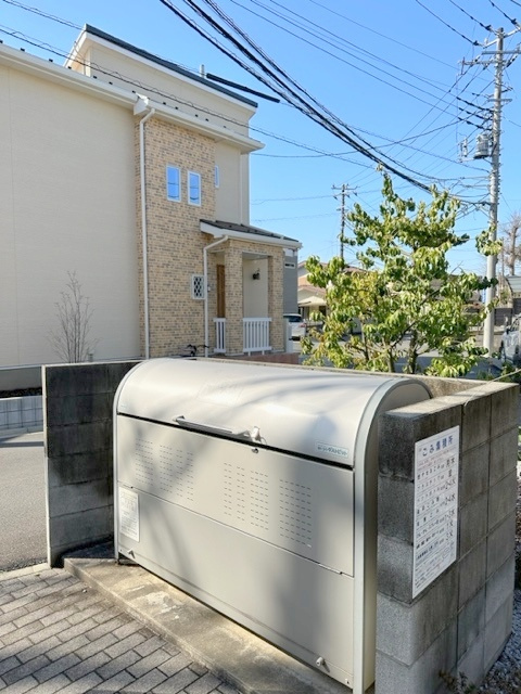 オークフォレストのその他共用部分|★敷地内ゴミストッカー★