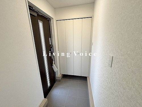 【仲介手数料０円】厚木市下川入第18　新築一戸建て　全3棟の玄関|厚木市下川入第18　新築一戸建て　全3棟