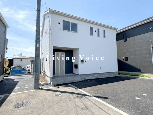 【仲介手数料０円】厚木市下川入第18　新築一戸建て　全3棟の外観|2号棟　厚木市下川入第18　新築一戸建て　全3棟