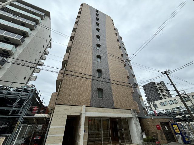 WGB江坂の外観
