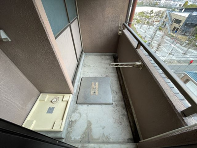 【バルコニー】 | YKハイツ西明石 | ※同建物別部屋の写真になります。