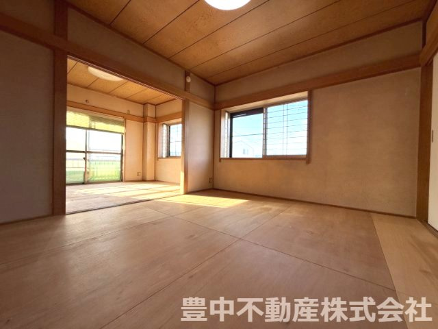 豊中市西泉丘１丁目戸建の和室