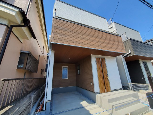 八潮市　緑町5丁目　新築戸建　全2棟