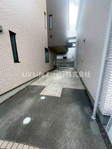 南大泉１丁目店舗戸建の駐車場