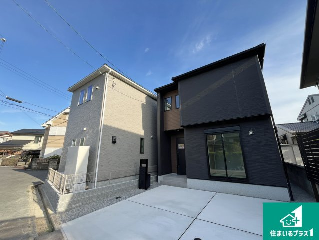野洲市近江富士　第2期　新築一戸建てのトイレ|シンプルなトイレは落ち着く空間！お手入れも簡単です！