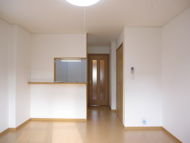 熊本市東区保田窪本町のアパートの居間・リビング|リビングです