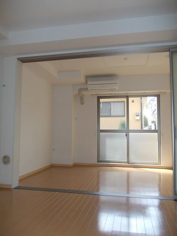 熊本市東区御領８丁目の賃貸マンションの居間・リビング|リビングです
